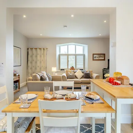 2 Railway בית נופש *