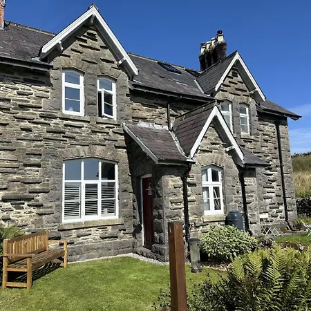 2 Railway Holiday home *